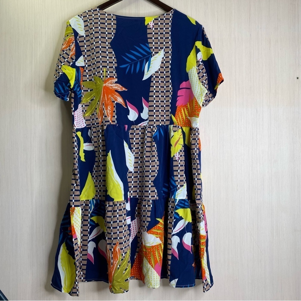 Unbranded Women’s Short Sleeve V-Neck Casual Tiered Colorful Dress Size Large - Picture 2 of 5